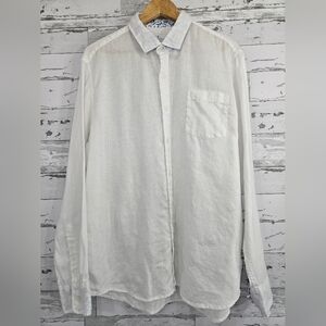 Elegant White Men's Casual Button Down Shirt